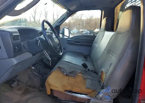 2004 Ford F550 Super Duty z USA, uszkodzony, nr VIN 1FDAF57P64ED38798